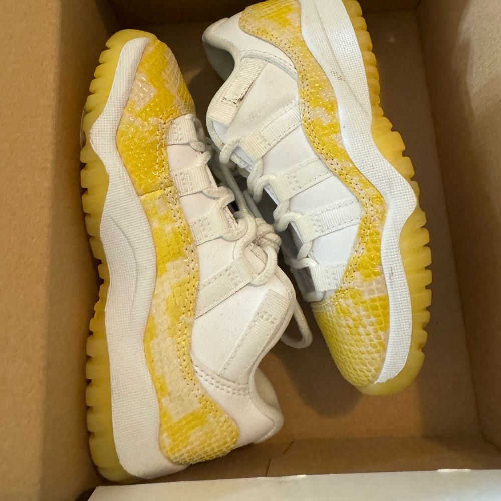 Snake skin 11c Jordan lows